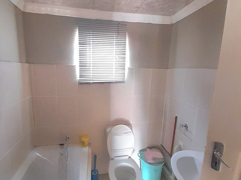 Neat 4-Bedroom Home for Sale in NU 15, Mdantsane - Photo 4