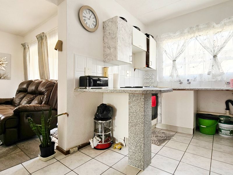 A neat apartment in Three Rivers Proper. - Photo 2