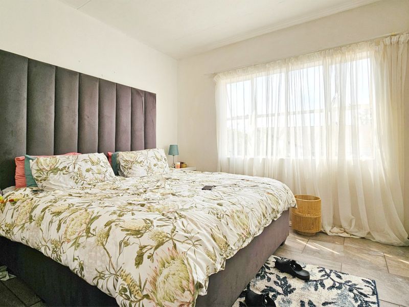 A neat apartment in Three Rivers Proper. - Photo 9