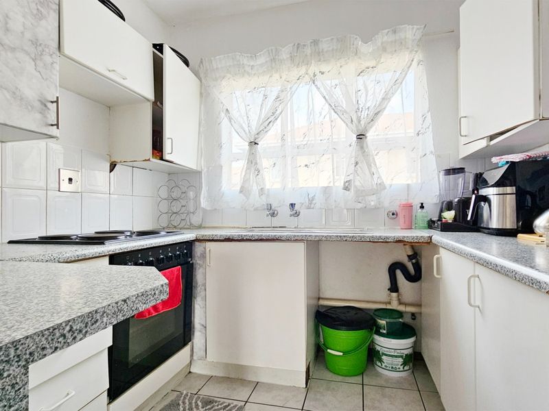 A neat apartment in Three Rivers Proper. - Photo 7