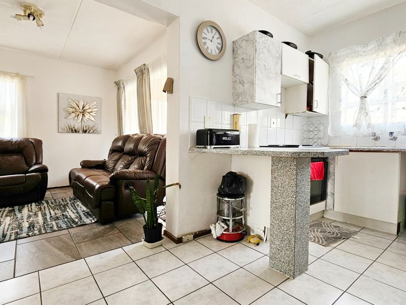 A neat apartment in Three Rivers Proper. - Photo 6