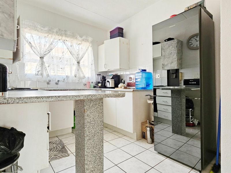 A neat apartment in Three Rivers Proper. - Photo 3