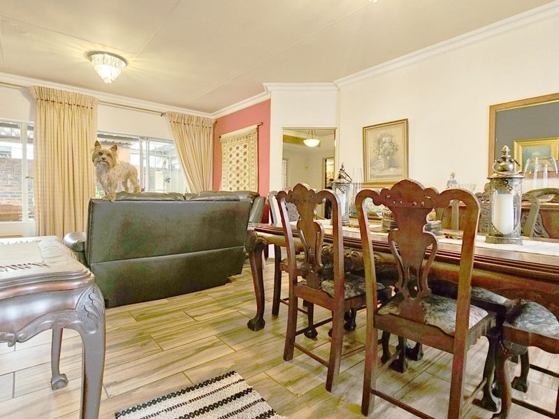 Flawless townhouse in Three Rivers. - Photo 4
