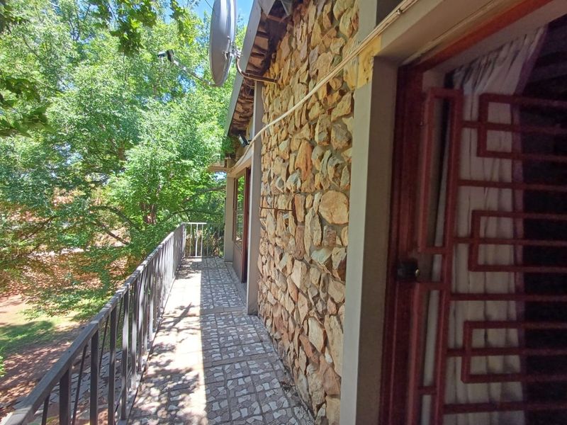 A Modern Family Haven in Songloed, Ext 1 - Photo 10