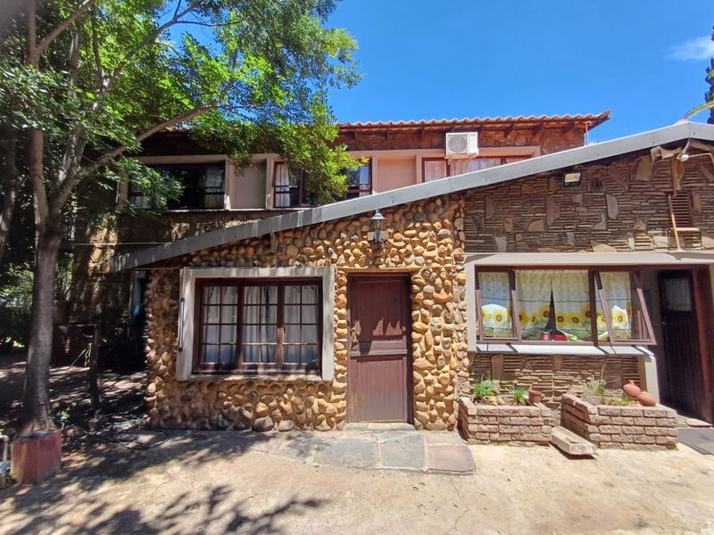 A Modern Family Haven in Songloed, Ext 1 - Photo 9