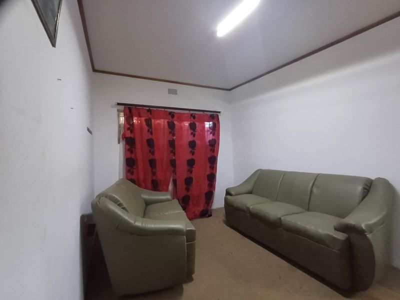 A Spacious Dual-Living Opportunity in Stilfontein - Photo 7