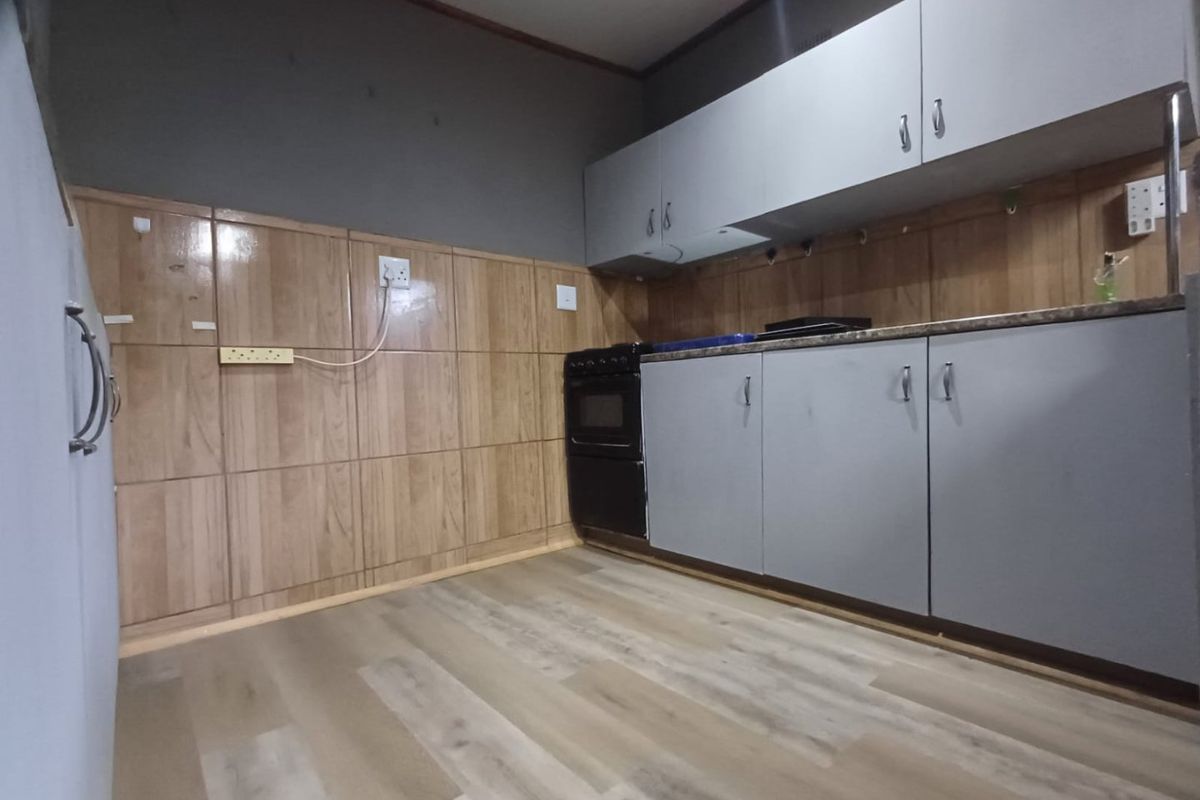 A Spacious Dual-Living Opportunity in Stilfontein - Photo 5