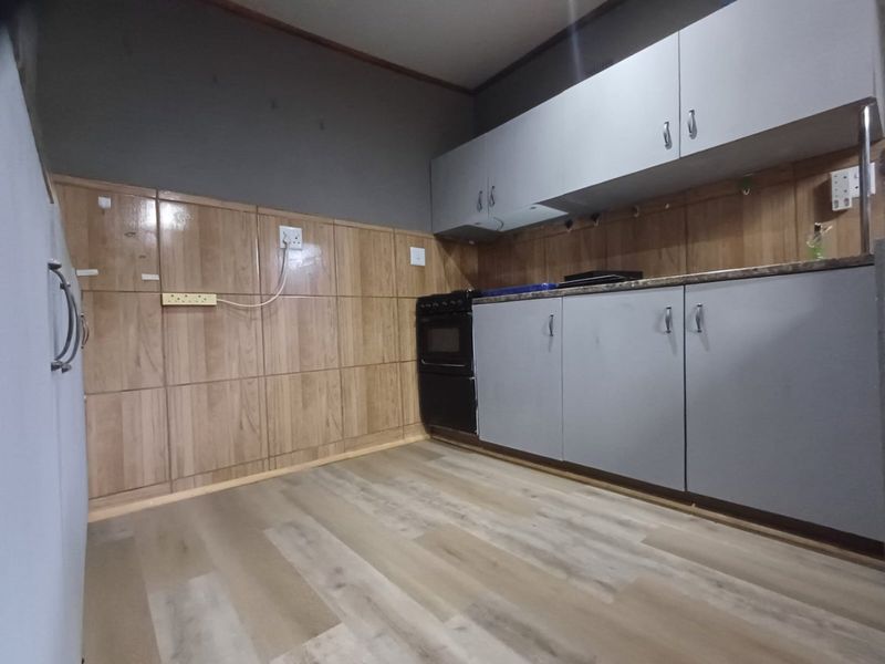 A Spacious Dual-Living Opportunity in Stilfontein - Photo 5