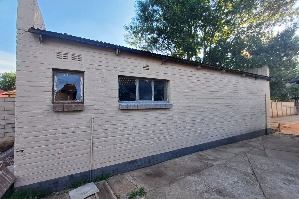 A Charming Family Home with Great Potential in Stilfontein Ext 4 - Photo 4