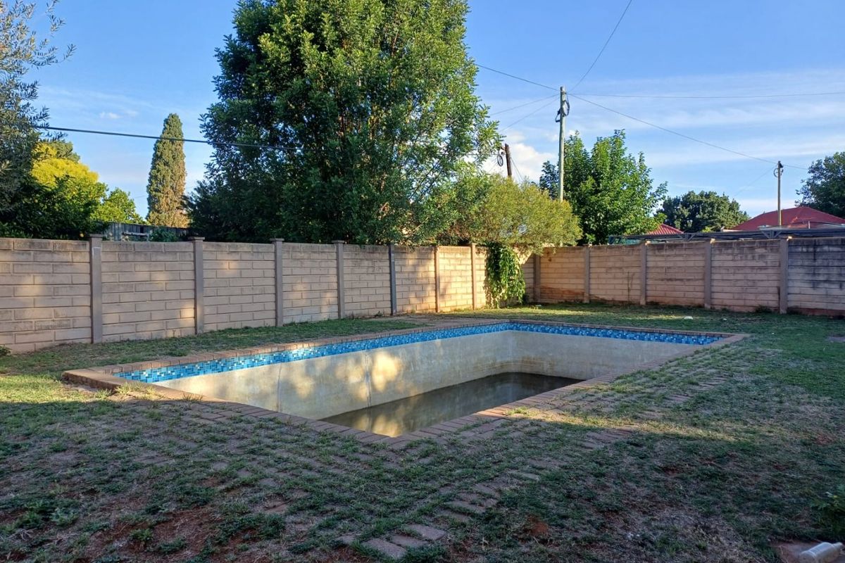 A Charming Family Home with Great Potential in Stilfontein Ext 4 - Photo 5