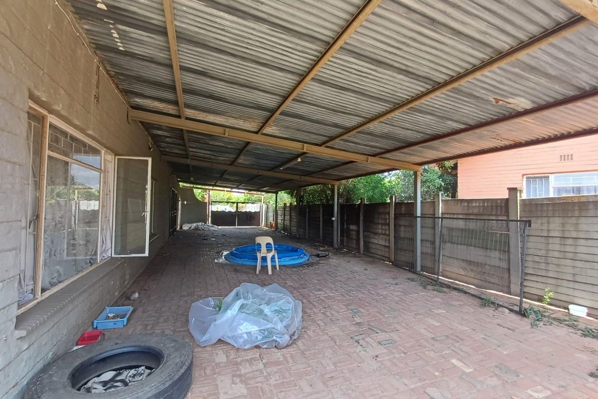 Exceptional Family Home Priced Below Market Value - Photo 5