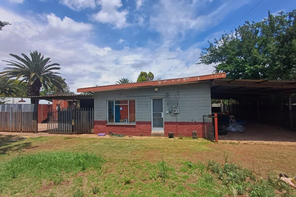 Exceptional Family Home Priced Below Market Value - Photo 3