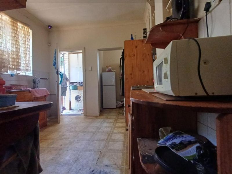 A Spacious and Welcoming Family Home in Stilfontein Ext 1 - Photo 7