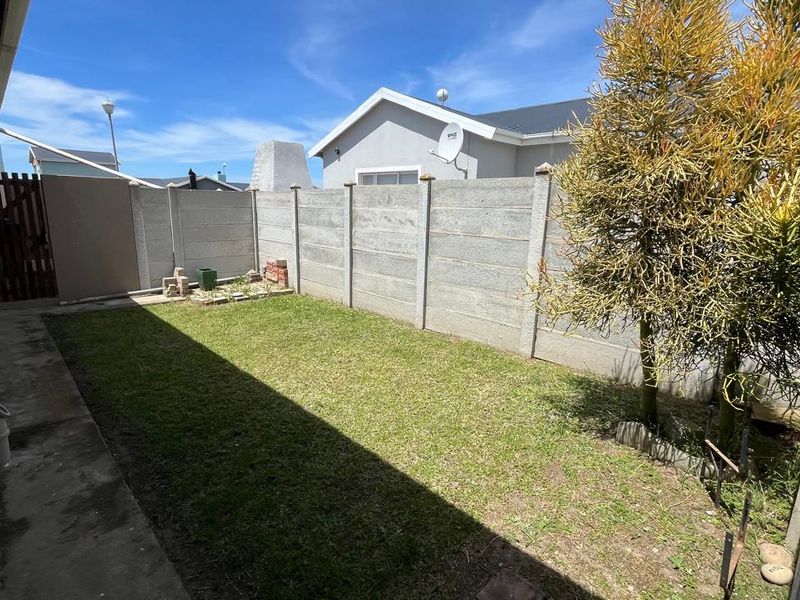 Modern 2-Bedroom Home in Sought-After Fountains Estate – Move-In Ready! - Photo 10