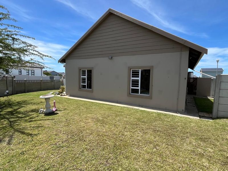 Modern 2-Bedroom Home in Sought-After Fountains Estate – Move-In Ready! - Photo 7