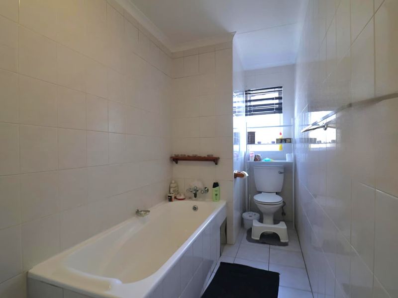 Peaceful Suburban Living – Willgeheuwel / Radiokop 2-Bedroom Gem with Private Garden - Photo 7