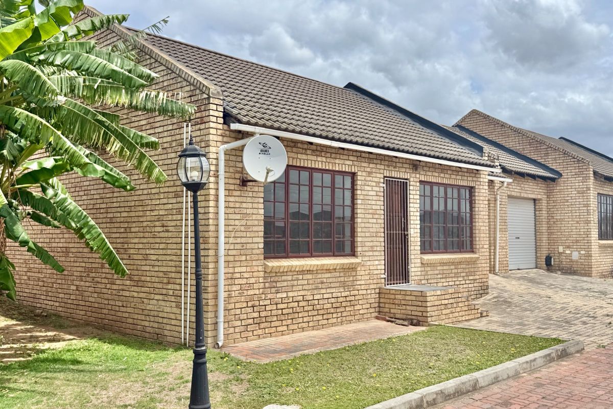 Secure estate newly renovated  - Photo 3