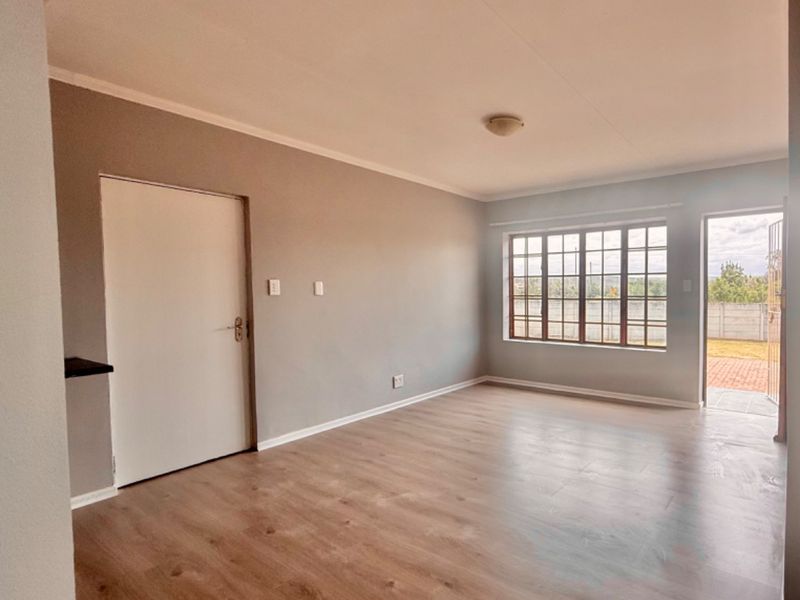 Secure estate newly renovated  - Photo 8