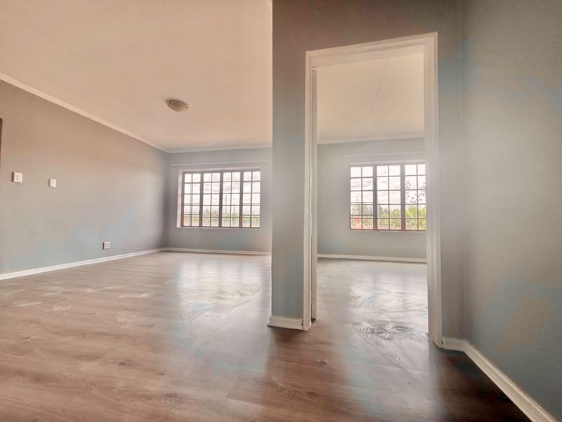 Secure estate newly renovated  - Photo 7