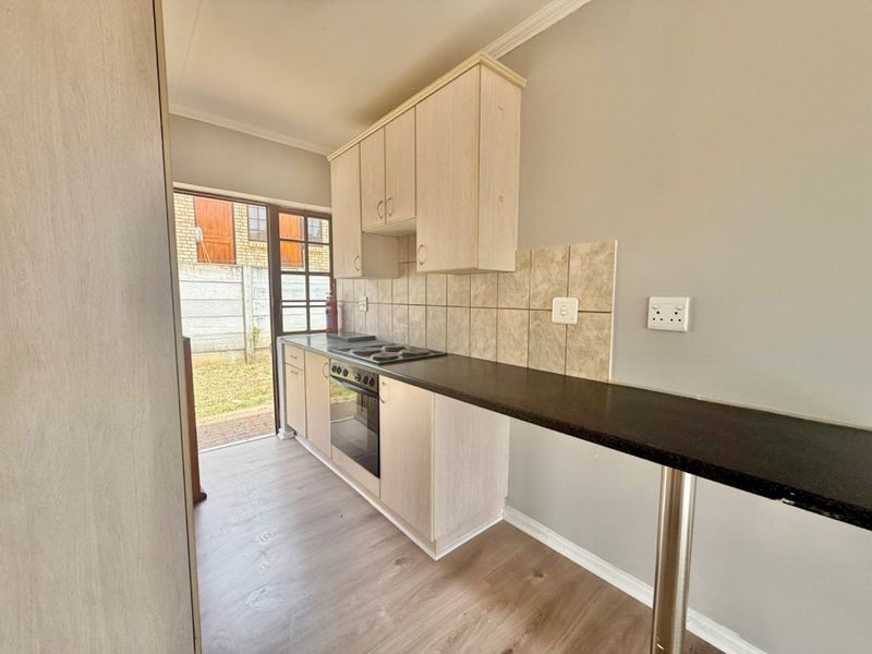 Secure estate newly renovated  - Photo 9