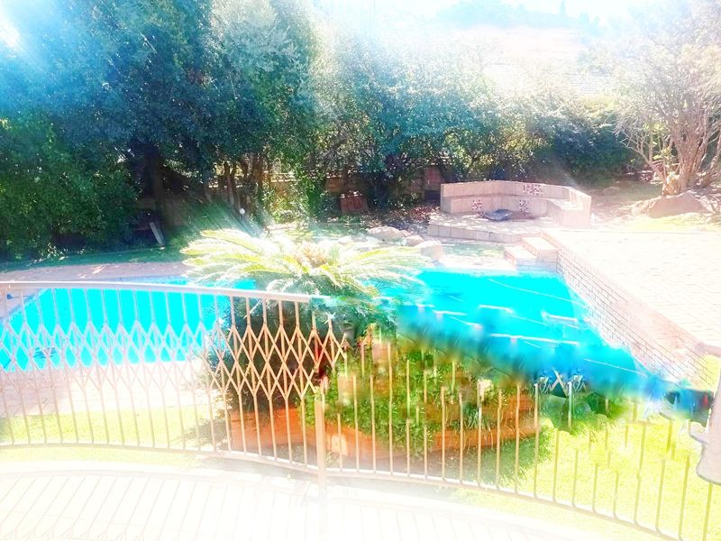 Oasis in Naturena with Immaculate Features - Photo 5