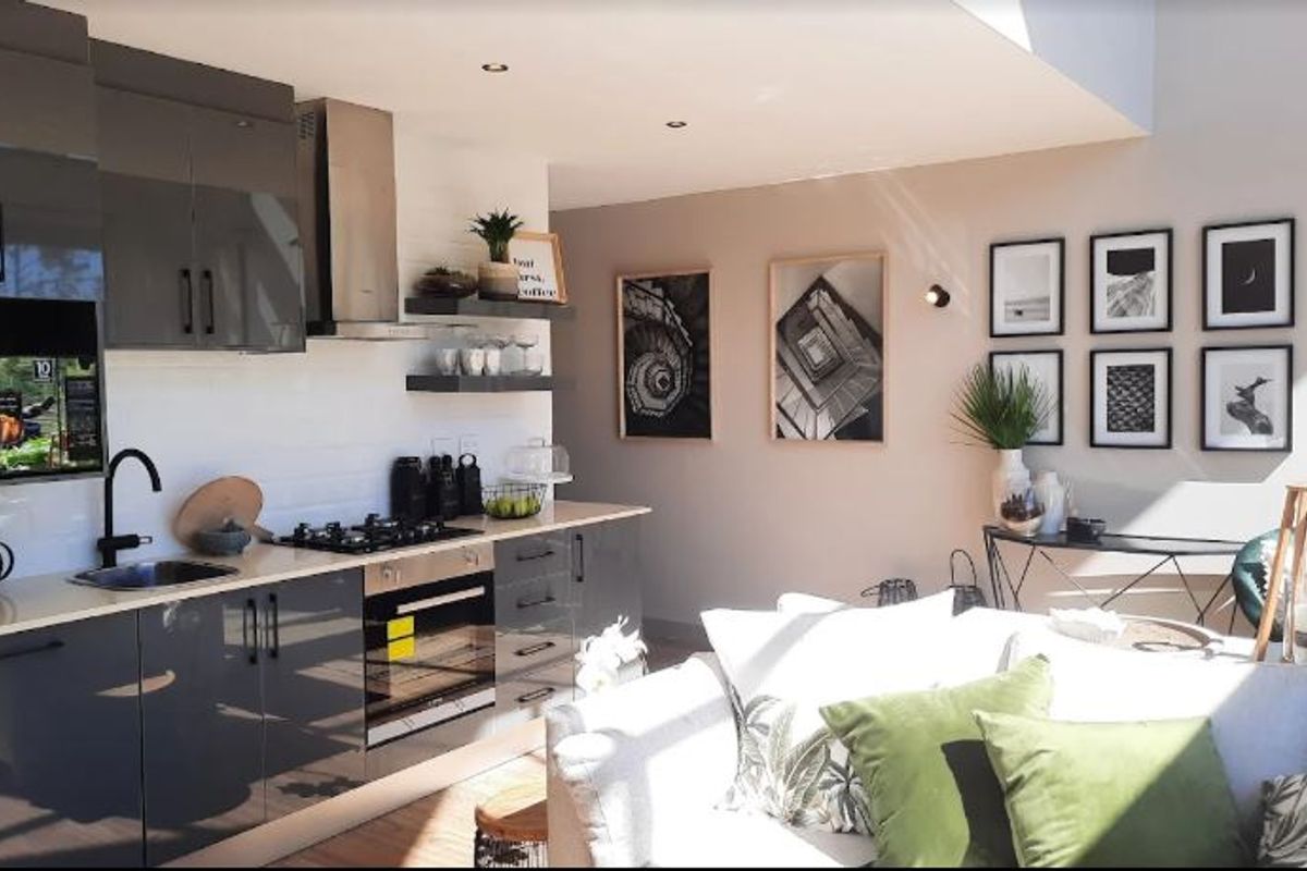 Stands & Building Plans Available – Country Gardens Estate Sustainable Off-Grid Living in Lanseria Experience true sustainability and real savings. This off-grid-ready estate offers: •	Solar Energy Solutions •	Borehole Water Supply Build your future in a community designed for independence, eco-conscious living, and long-term value. - Photo 5