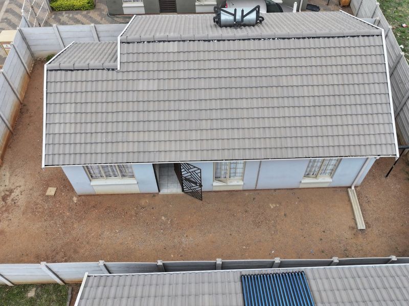 Spacious 2Bedroom House for Sale in Sky City - Photo 2