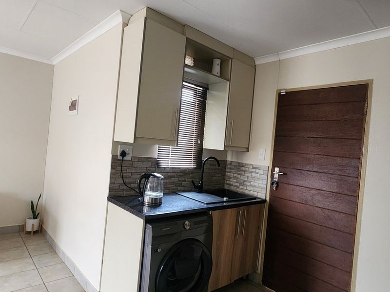 Spacious 2Bedroom House for Sale in Sky City - Photo 9