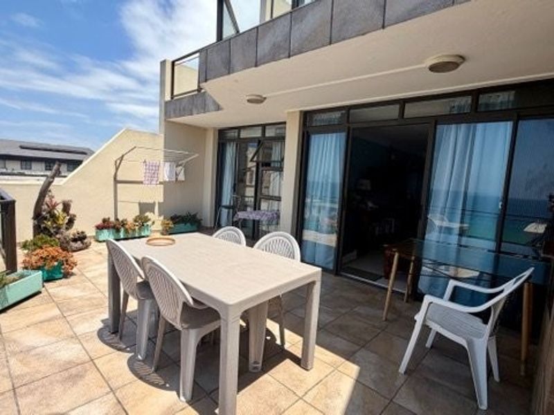 Perfect Beachfront Apartment With Stunning Sea Views - Photo 3