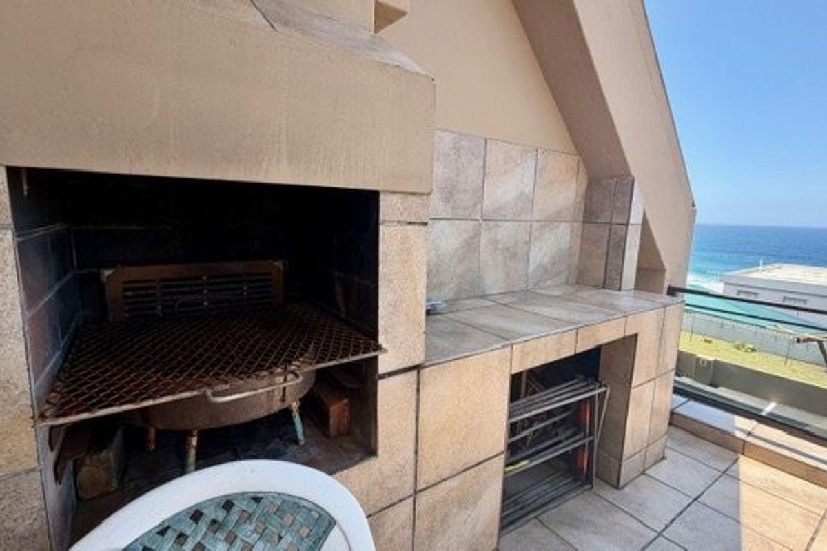 Perfect Beachfront Apartment With Stunning Sea Views - Photo 5