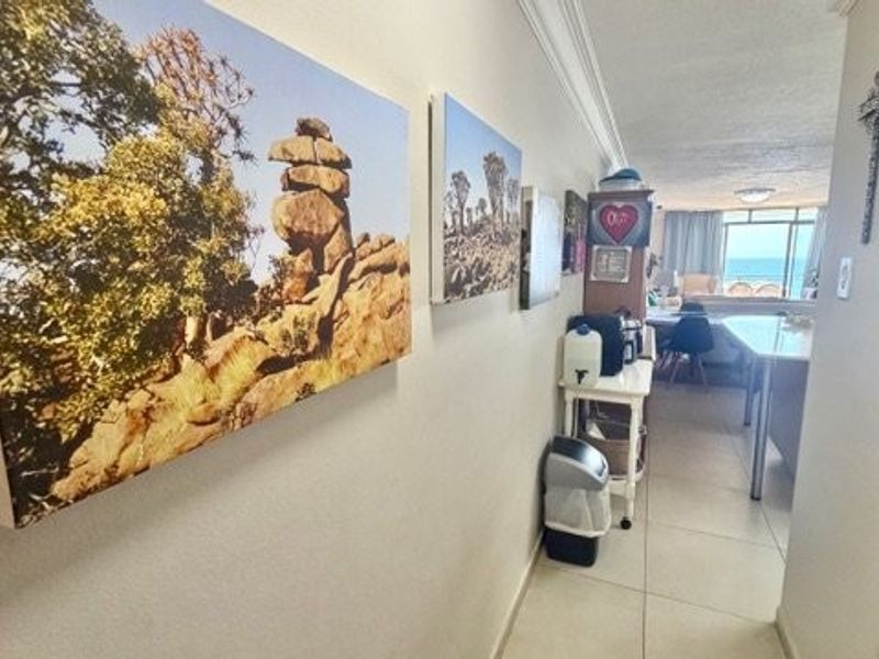 Perfect Beachfront Apartment With Stunning Sea Views - Photo 10