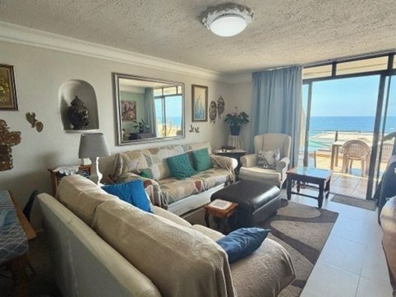 Perfect Beachfront Apartment With Stunning Sea Views - Photo 8