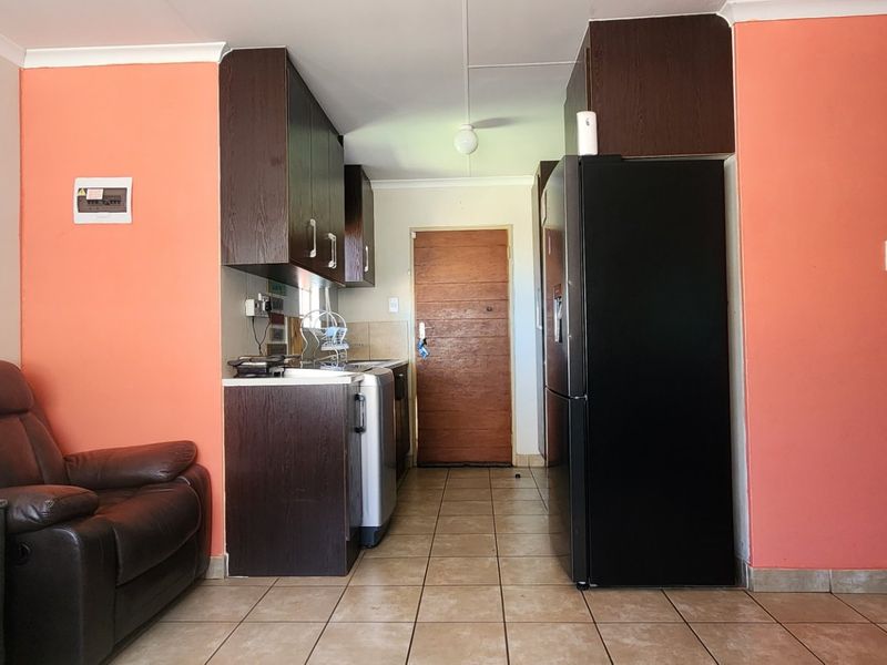 Stunning 3Bedroom House for Sale in Sky City - Photo 5