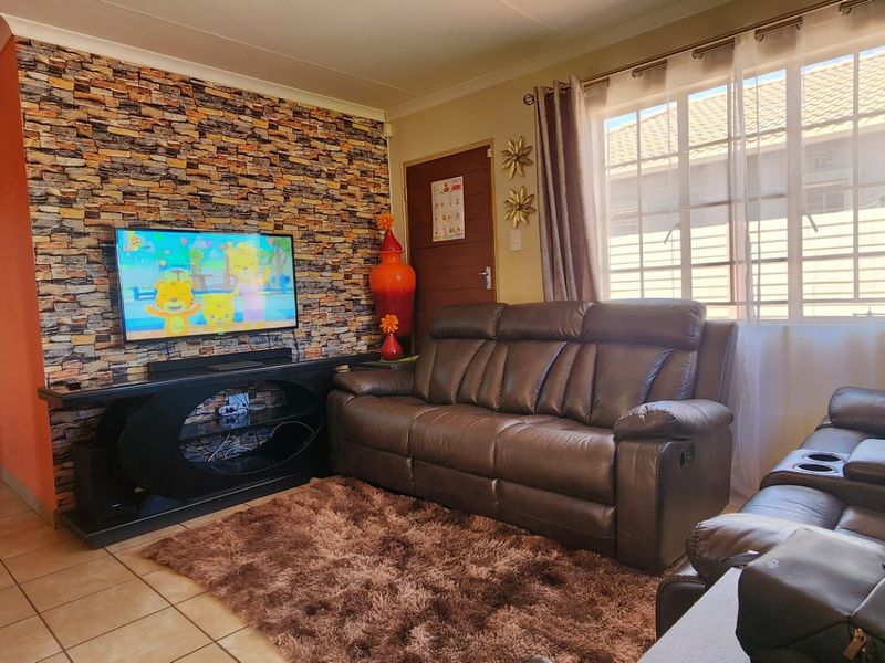 Stunning 3Bedroom House for Sale in Sky City - Photo 10