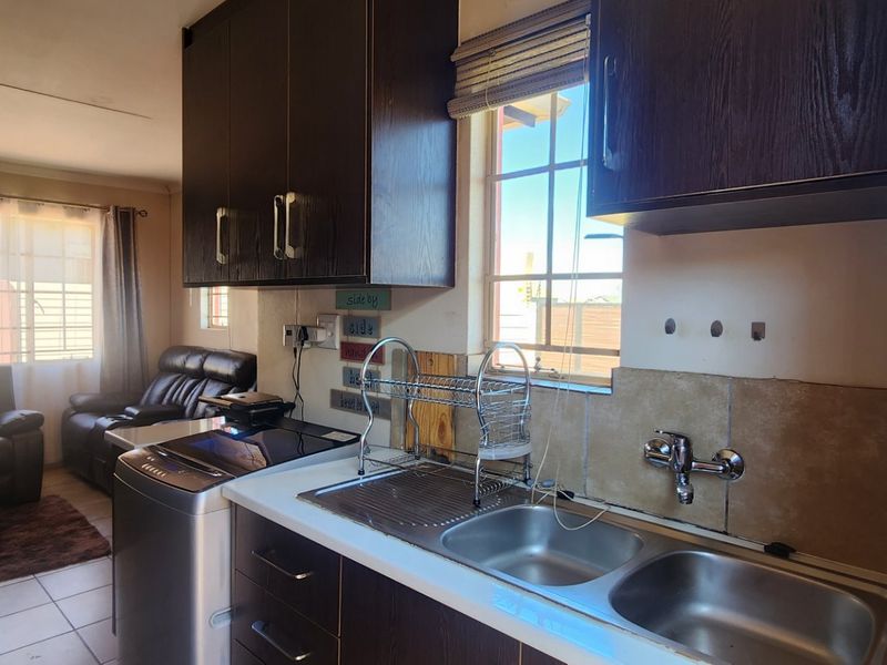 Stunning 3Bedroom House for Sale in Sky City - Photo 8