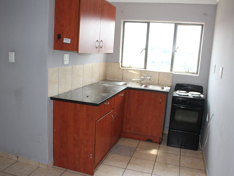 2 Bedroom Flat starter Pack - 3rd Floor Unit - Photo 3