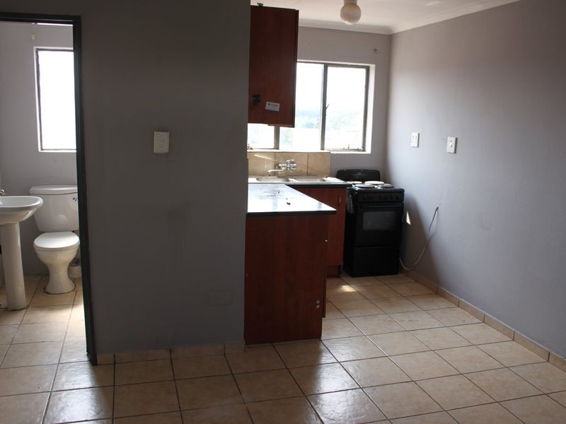 2 Bedroom Flat starter Pack - 3rd Floor Unit - Photo 8