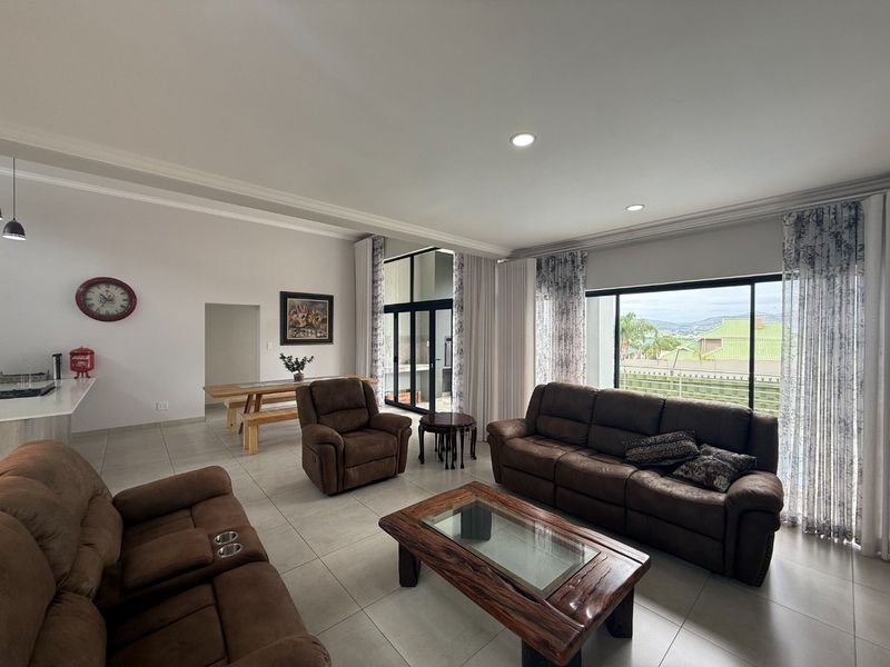 Beautiful Newly Built Family Home for Sale in Kosmos Ridge Estate - Photo 7