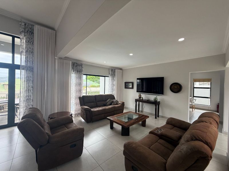 Beautiful Newly Built Family Home for Sale in Kosmos Ridge Estate - Photo 6