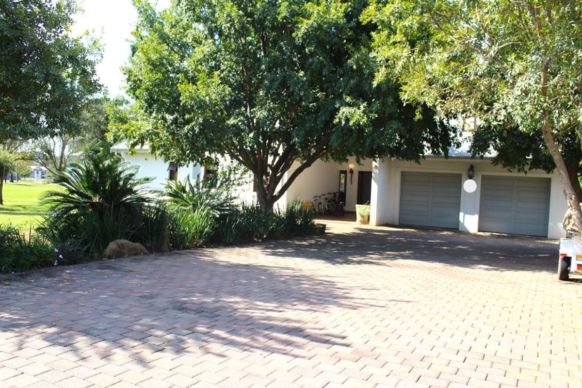 Riverfront Retreat in Equestrian Estate – Rent with Option to Buy - Photo 3