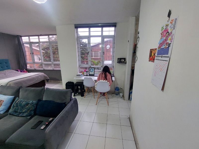 Batchelor apartment for sale in Essenwood - Photo 9