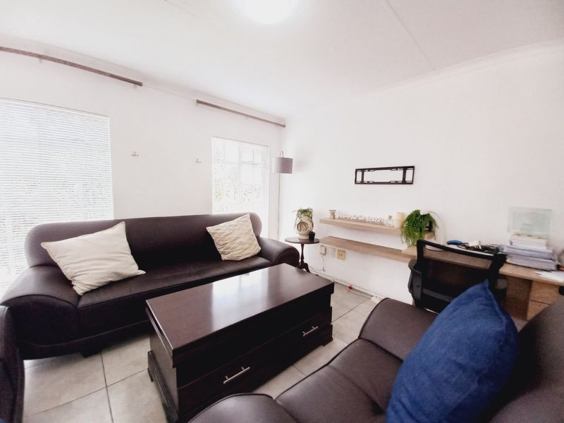 Modern Two Bedroom Starter Home Offering Secure and Effortless Living - Photo 7