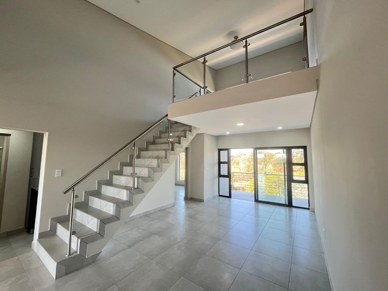 Your Elegant 3-Bed Escape in the Heart of Centurion - Photo 5