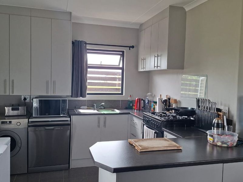 Coastel living at its best - Photo 7