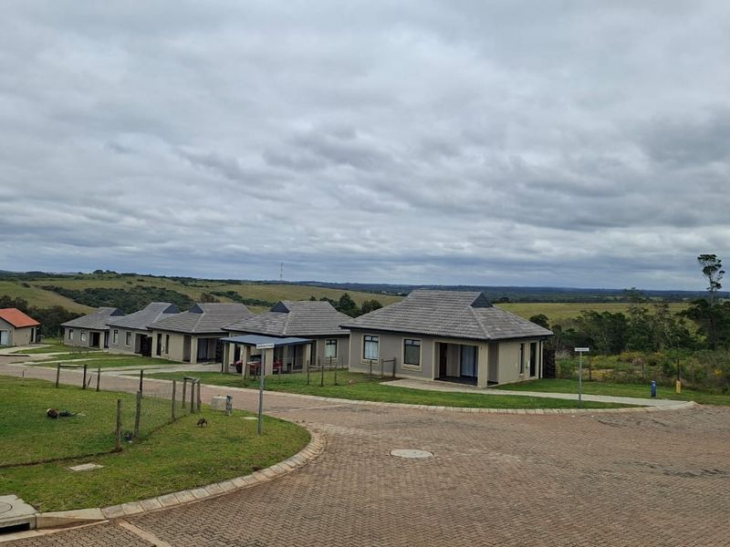 Coastel living at its best - Photo 1