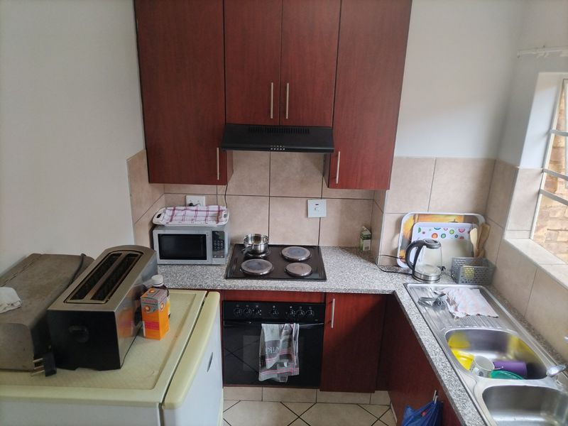 Prime 3 Bedroom Double Garage Marula Hazeldean Oukraal Estate - Photo 7