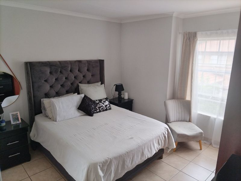 Prime 3 Bedroom Double Garage Marula Hazeldean Oukraal Estate - Photo 10