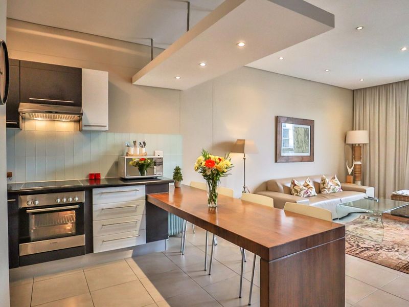 CALLING ALL INVESTORS AND FIRST TIME HOME OWNERS. - Photo 2