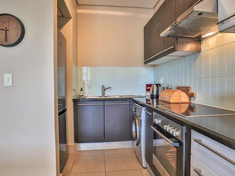 CALLING ALL INVESTORS AND FIRST TIME HOME OWNERS. - Photo 5