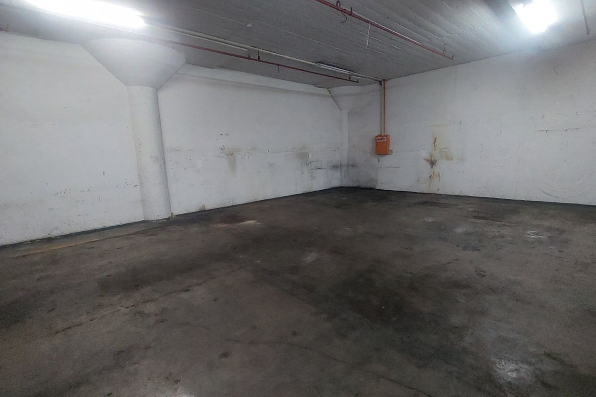 Commercial property for rent in Umbilo - Photo 3